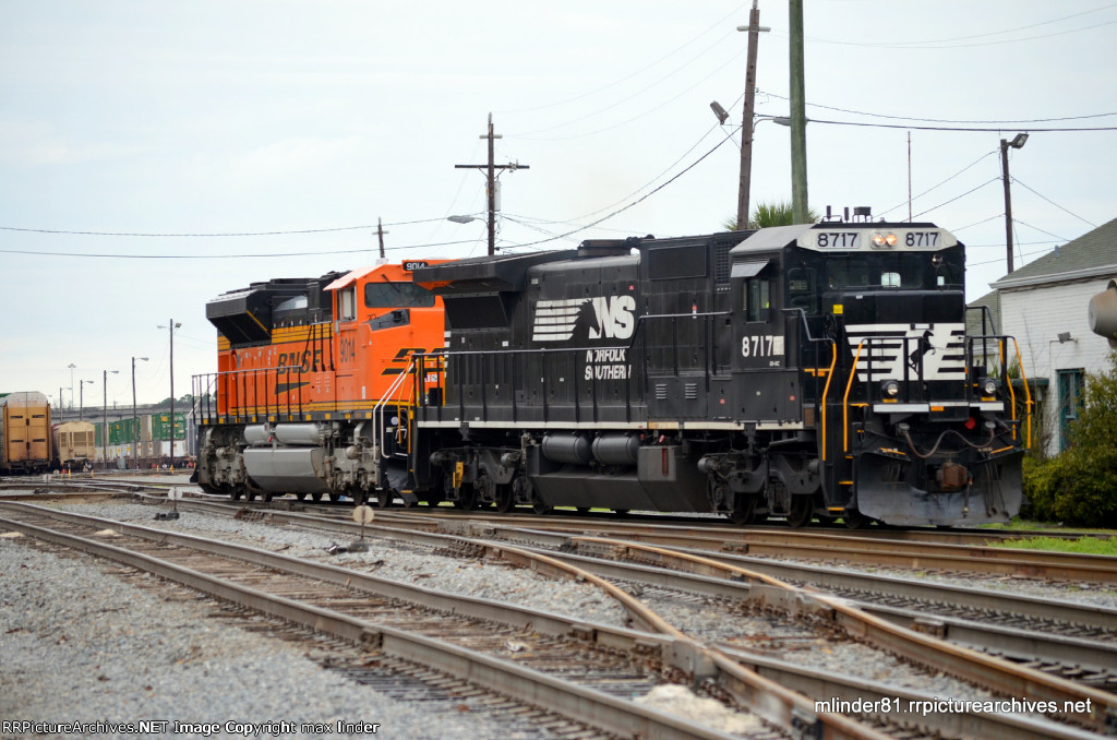 NS 8717